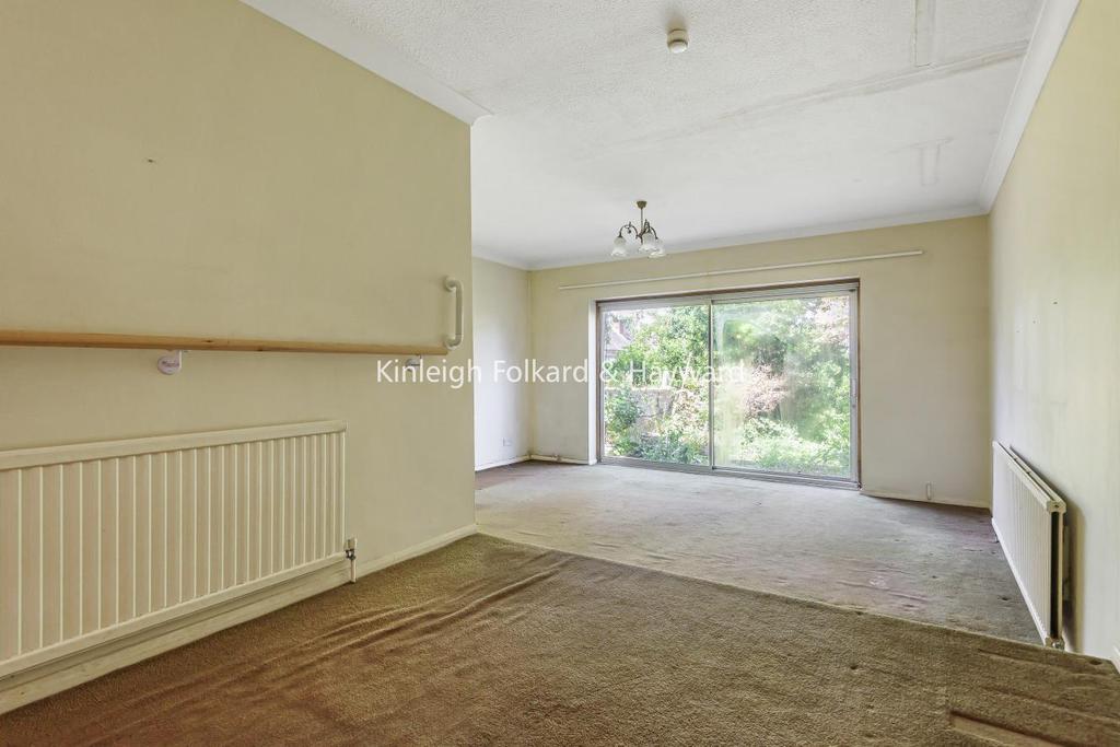Aldridge Walk, Southgate 3 bed semidetached house for sale £600,000