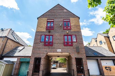 10 Trafalgar Close, Rotherhithe, London, SE16 7RL
