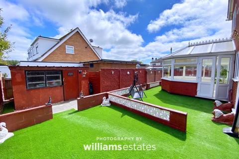 4 Broadway, Prestatyn, LL19 8AU