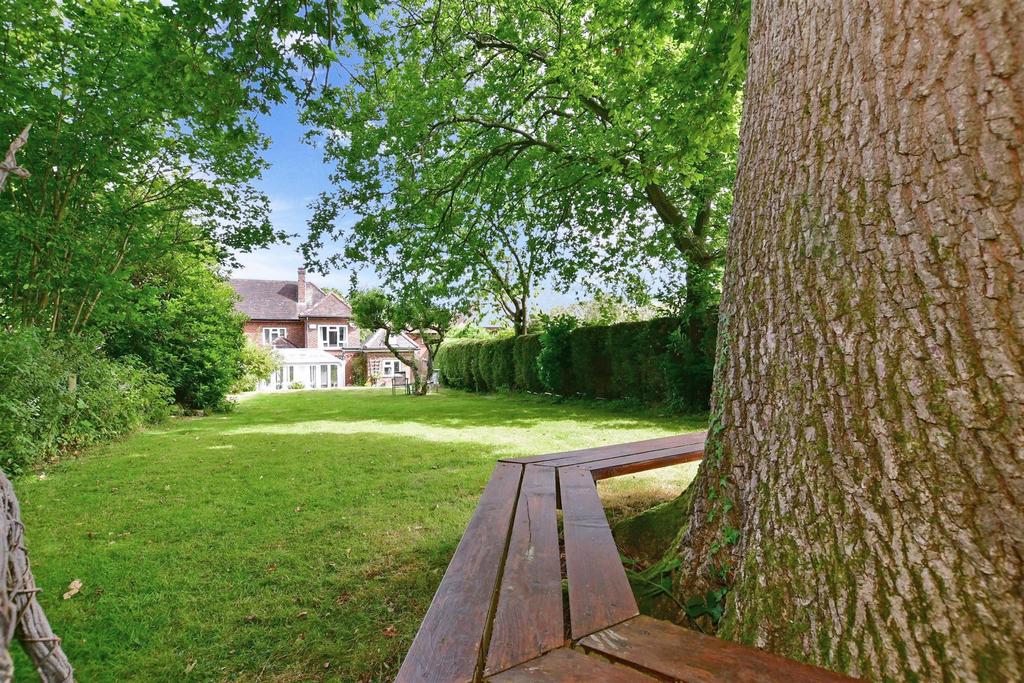 External Lifestyle Photograph