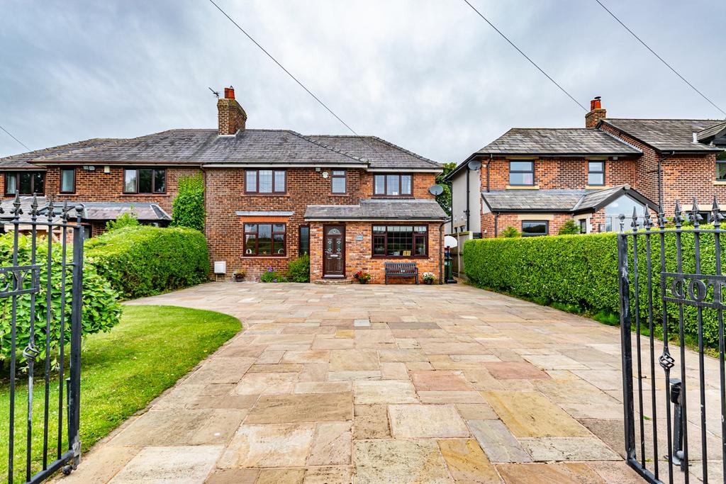 Singleton Road, Weeton, Preston, PR4 4 bed semidetached house £485,000