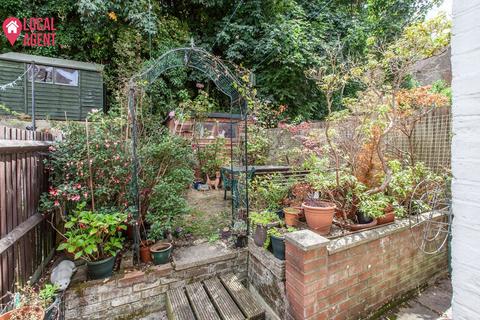 95 Roydene Road, Plumstead, London, SE18 1PZ