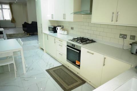 4 Ethel Road, Ashford, TW15 3RB