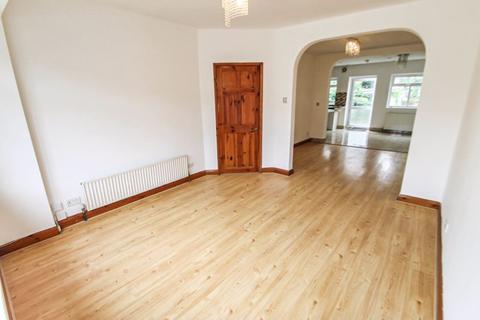 3 bedroom terraced house to rent, Malden Avenue, Greenford