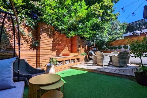 31 Beaulieu Road, Bournemouth, BH4 8HY
