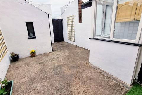 6 Bellgarth Road, Carlisle, CA2 7PA