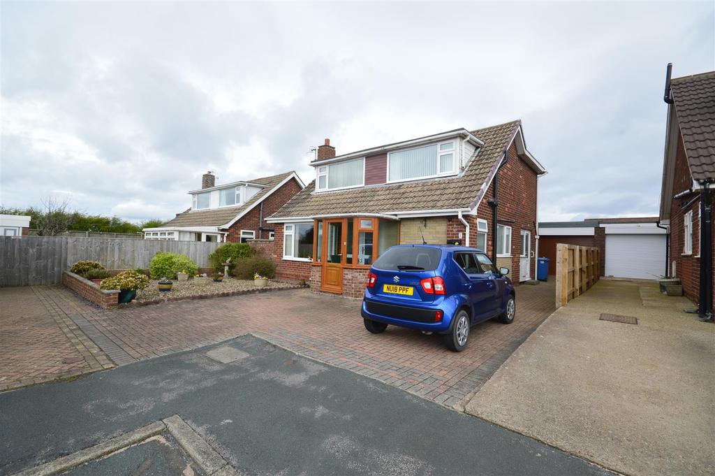 Osgodby Close, Scarborough, North Yorkshire 4 bed detached house for