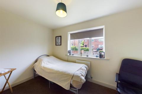 4 Ingle Close, Scarborough, YO12 4AY