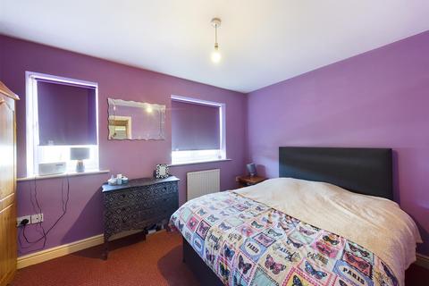 4 Ingle Close, Scarborough, YO12 4AY
