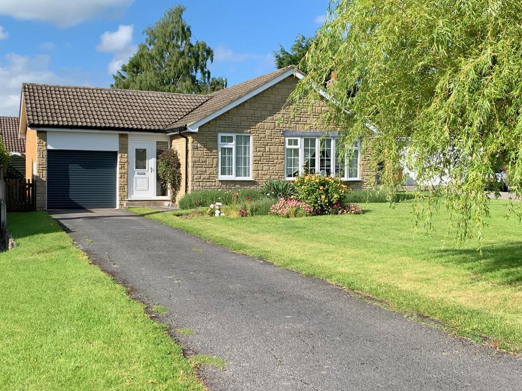 Aunums Close, ThorntonLeDale, Pickering 3 bed detached bungalow £