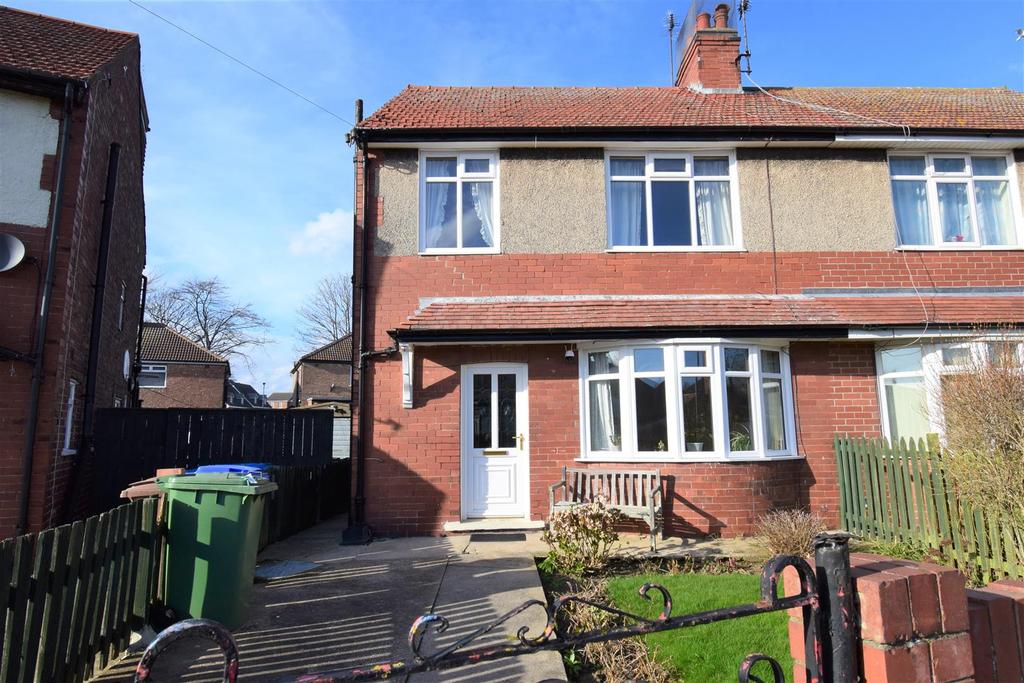 Byass Avenue, Bridlington, East Riding of Yorkshire 3 bed semidetached