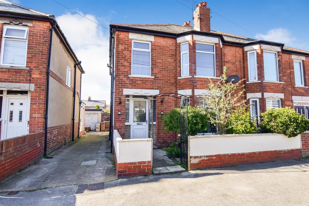 Hamilton Road, Bridlington, East Riding of Yorkshire 3 bed semi