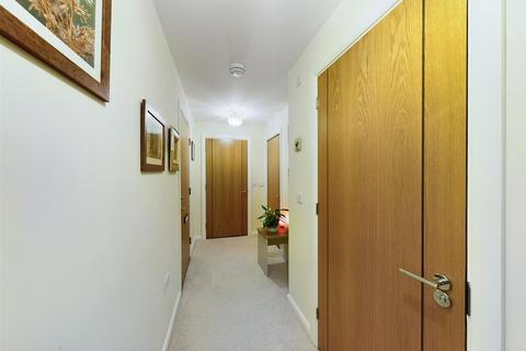 1 bedroom flat for sale - North Marine Road, Scarborough