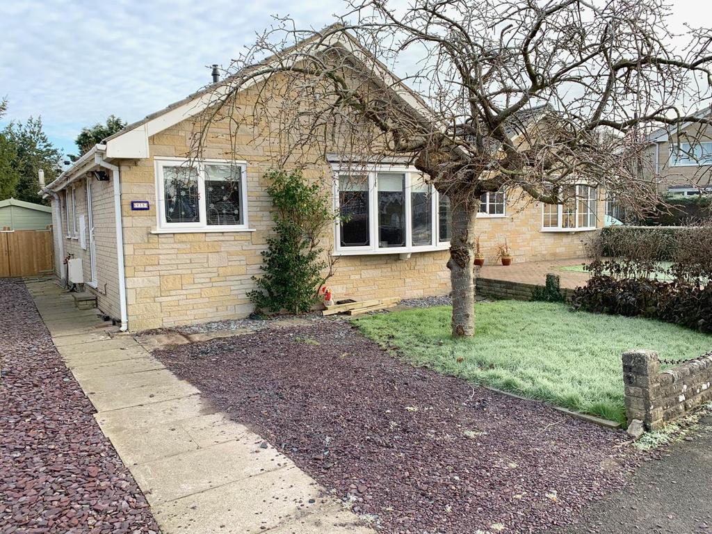 Costa Way, Pickering 2 bed detached bungalow £235,000