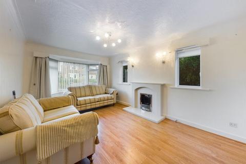 11 Hackness Drive, Scarborough, YO12 5SB