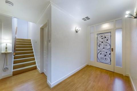 11 Hackness Drive, Scarborough, YO12 5SB