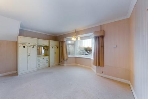 11 Hackness Drive, Scarborough, YO12 5SB