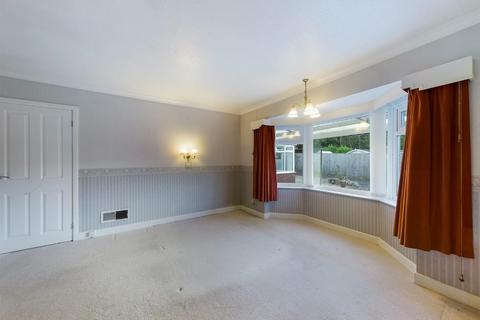 11 Hackness Drive, Scarborough, YO12 5SB