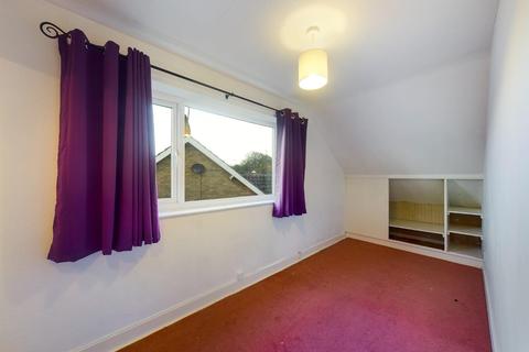 11 Hackness Drive, Scarborough, YO12 5SB