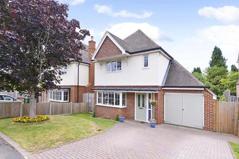 25b Dagden Road, Shalford, Guildford, GU4 8DD