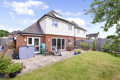 25b Dagden Road, Shalford, Guildford, GU4 8DD
