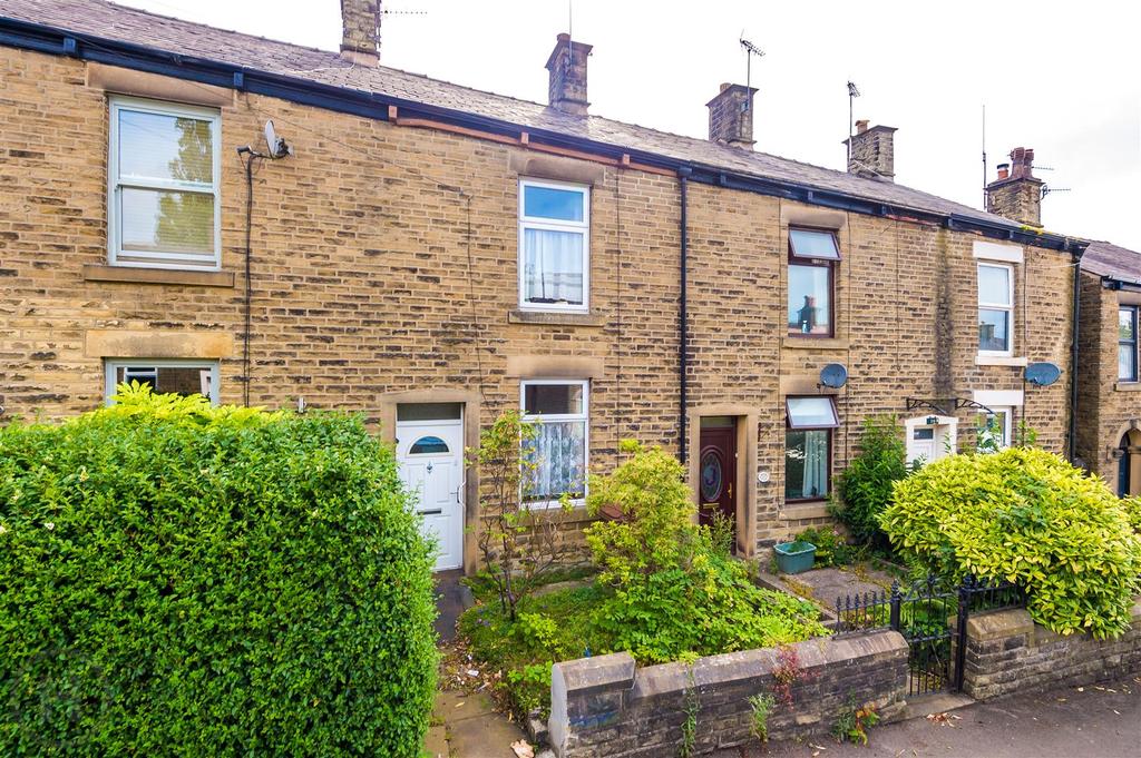 St. Marys Road, Glossop 2 bed terraced house £130,000