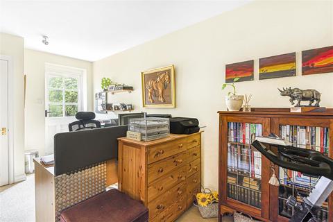 4 Cartbridge Close, Send, Woking, GU23 7EW