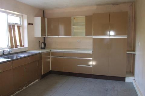 2 Milestone Close, Ripley, Woking, GU23 6EP