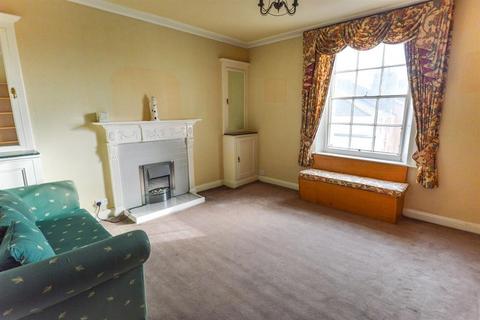 1 bedroom flat for sale, Royal Crescent Court, The Crescent, Filey, YO14 9JH