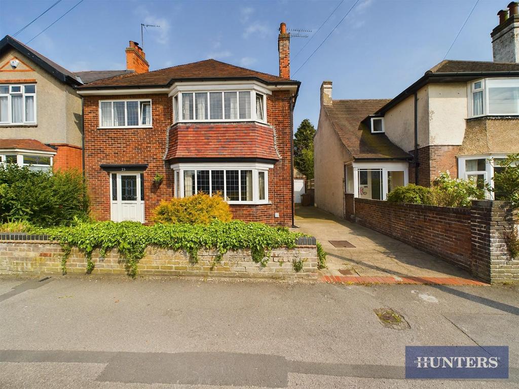 St. James Road, Bridlington, Yorkshire 4 bed detached house for sale