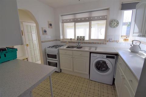 2 Bempton Close, Bridlington, YO16 7HL