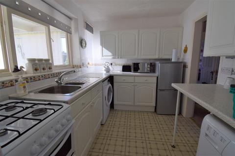 2 Bempton Close, Bridlington, YO16 7HL