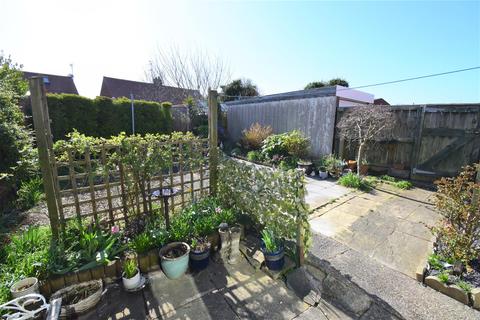 2 Bempton Close, Bridlington, YO16 7HL