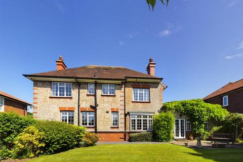 3 Stepney Drive, Scarborough, YO12 5DP
