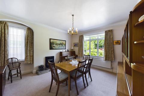 3 Stepney Drive, Scarborough, YO12 5DP