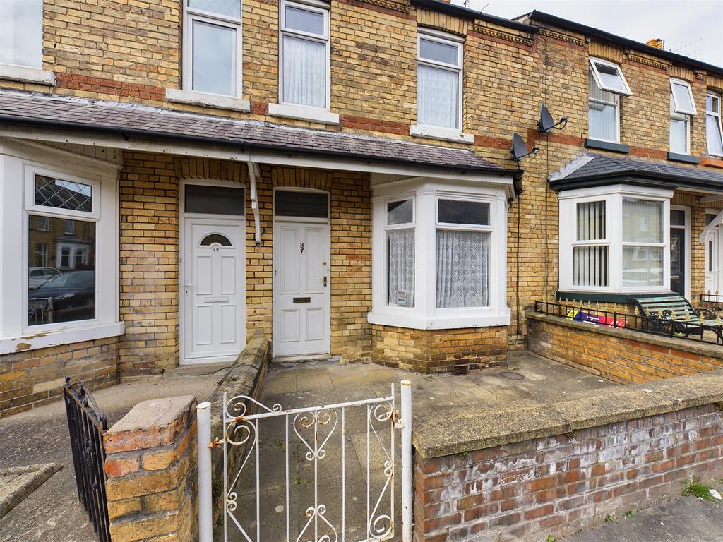 Ramsey Street, Scarborough, North Yorkshire 3 bed terraced house for
