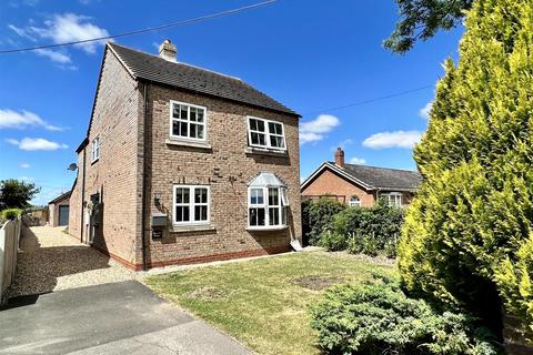 Bramley Hedge Station Road, Foggathorpe, Selby, YO8 6PS