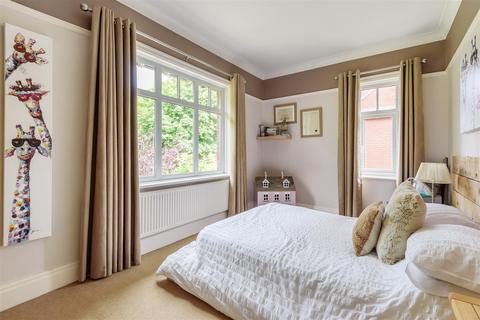 45 Hackness Road, Scarborough, YO12 5SD