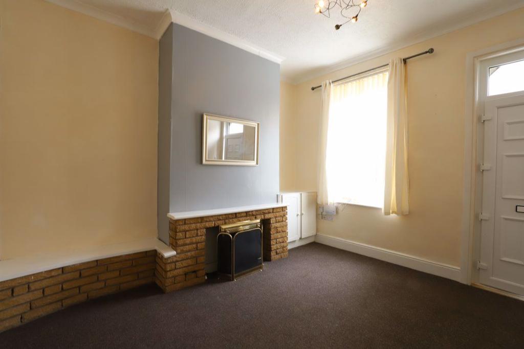 Bower Street, Off Newtown Road, Carlisle 2 bed terraced house £500