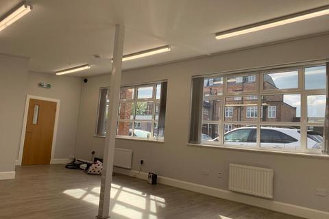 Office to rent - The Service Road, Potters Bar
