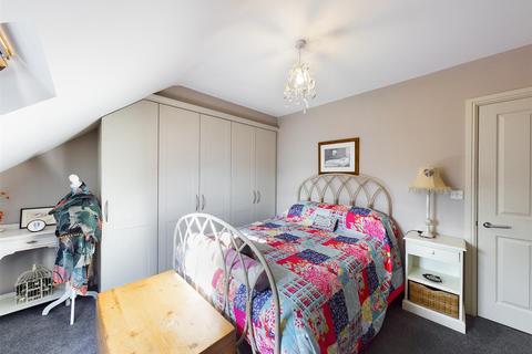 5 Paddock Close, East Ayton, Scarborough, YO13 9BN