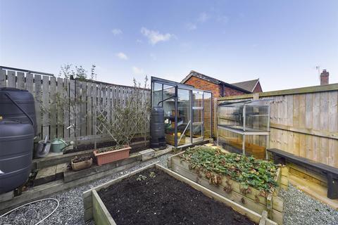 5 Paddock Close, East Ayton, Scarborough, YO13 9BN