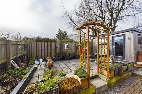 5 Paddock Close, East Ayton, Scarborough, YO13 9BN