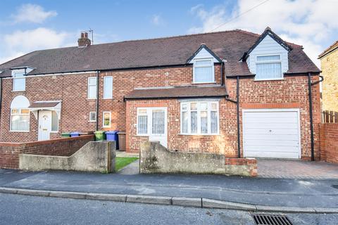 9 Bladon Road, Bridlington, YO16 7DY