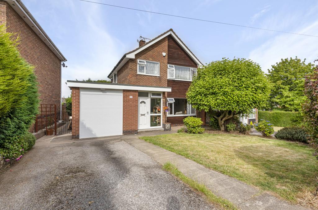 Rolleston Drive, Newthorpe, NG16 3 bed detached house £280,000