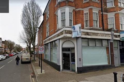 Property to rent, Station Road, London