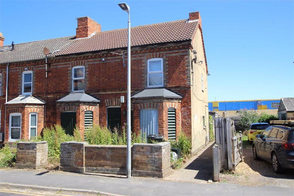 Fitzwilliam Street, Mablethorpe, Lincolnshire 3 bed end of terrace
