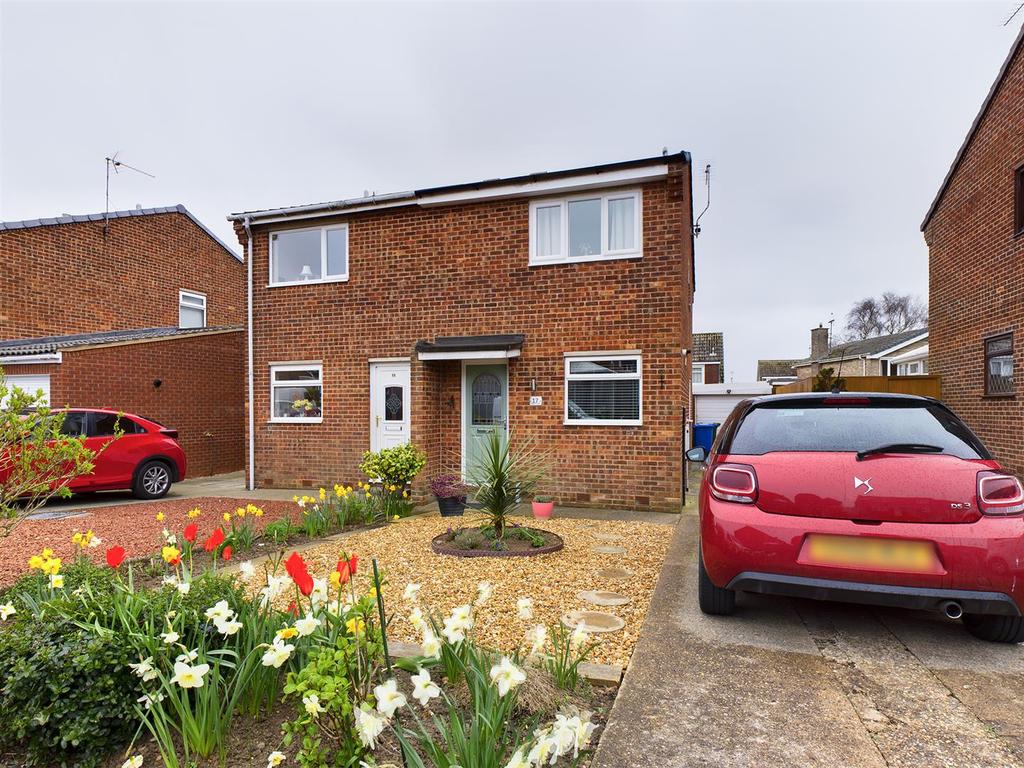 Rosewood Close, Bridlington, Yorkshire 2 bed semidetached house £165,000