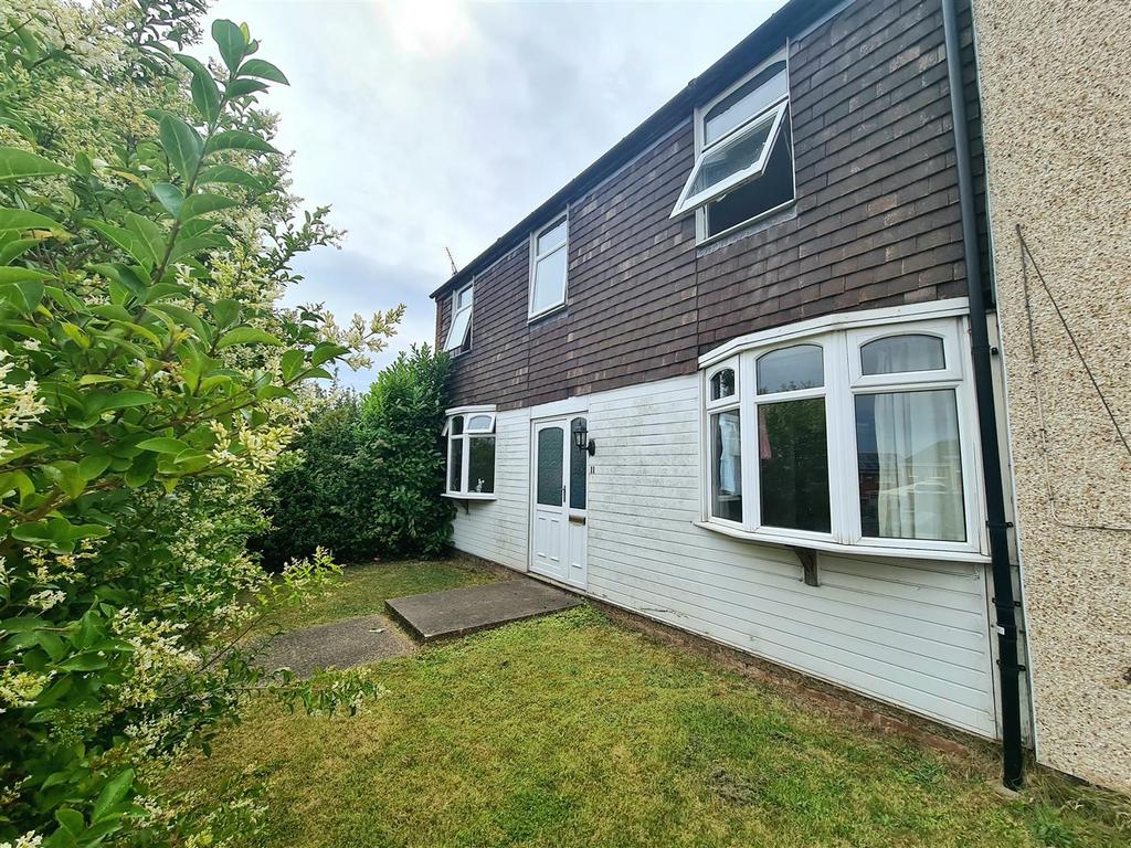 Thorntons Way, Grove Farm, Nuneaton 4 bed end of terrace house £165,000