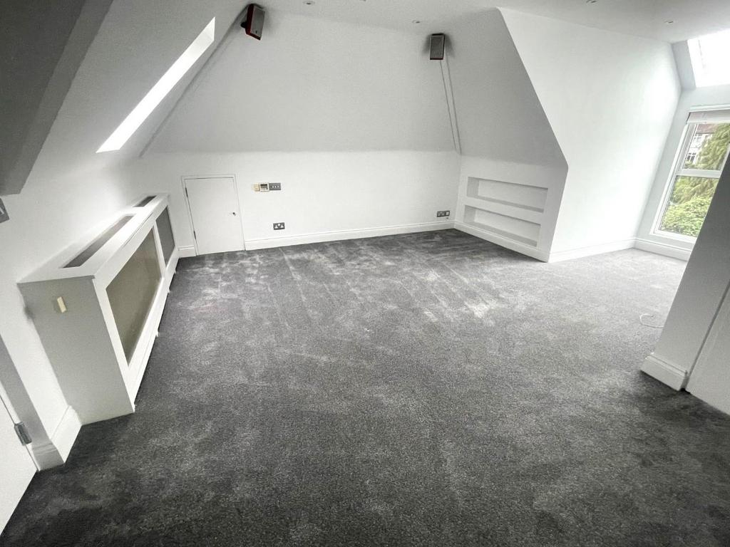BATHROOM 4.jpg